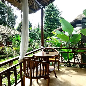 Astawa House Guest house